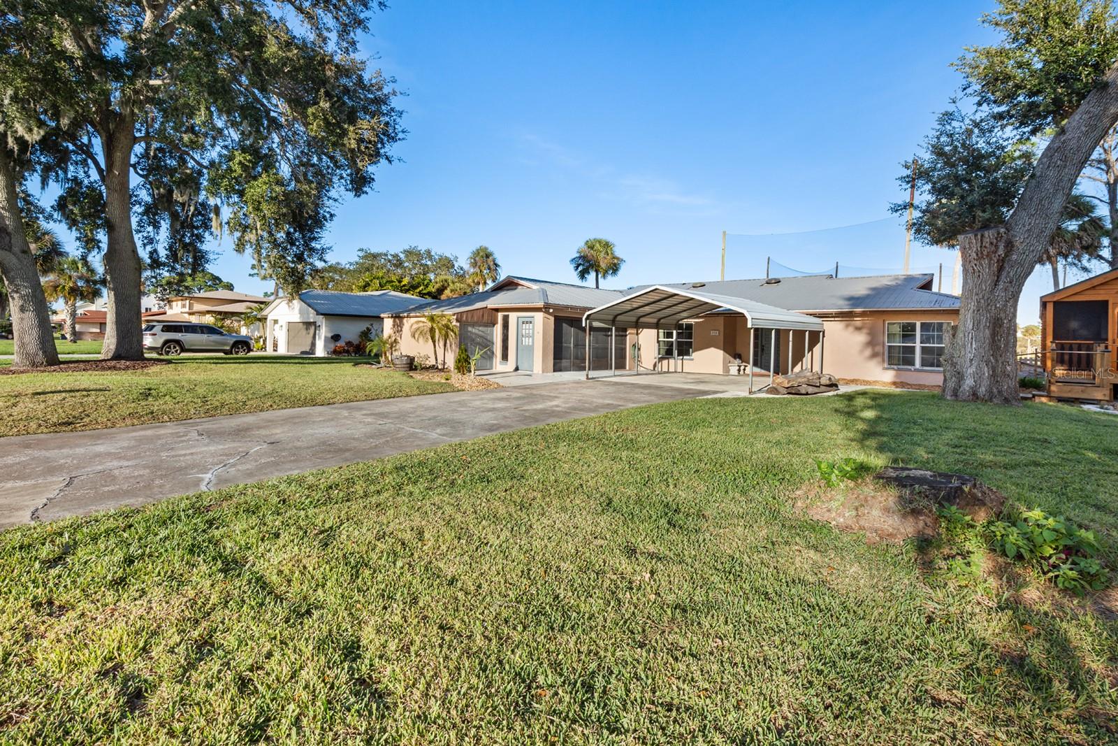 Image 4 of 43 For 715 Fairway Drive