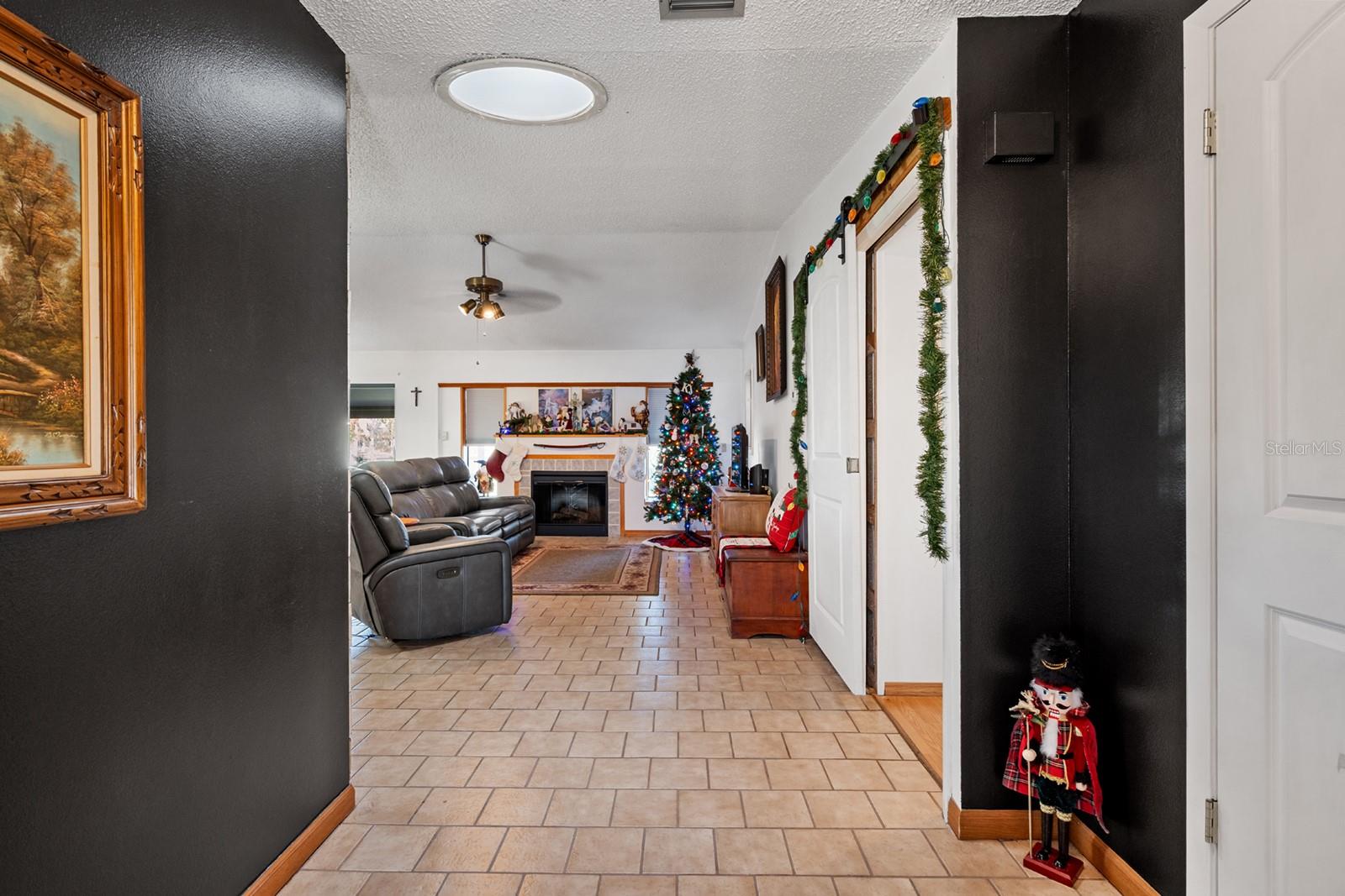 Image 7 of 43 For 715 Fairway Drive