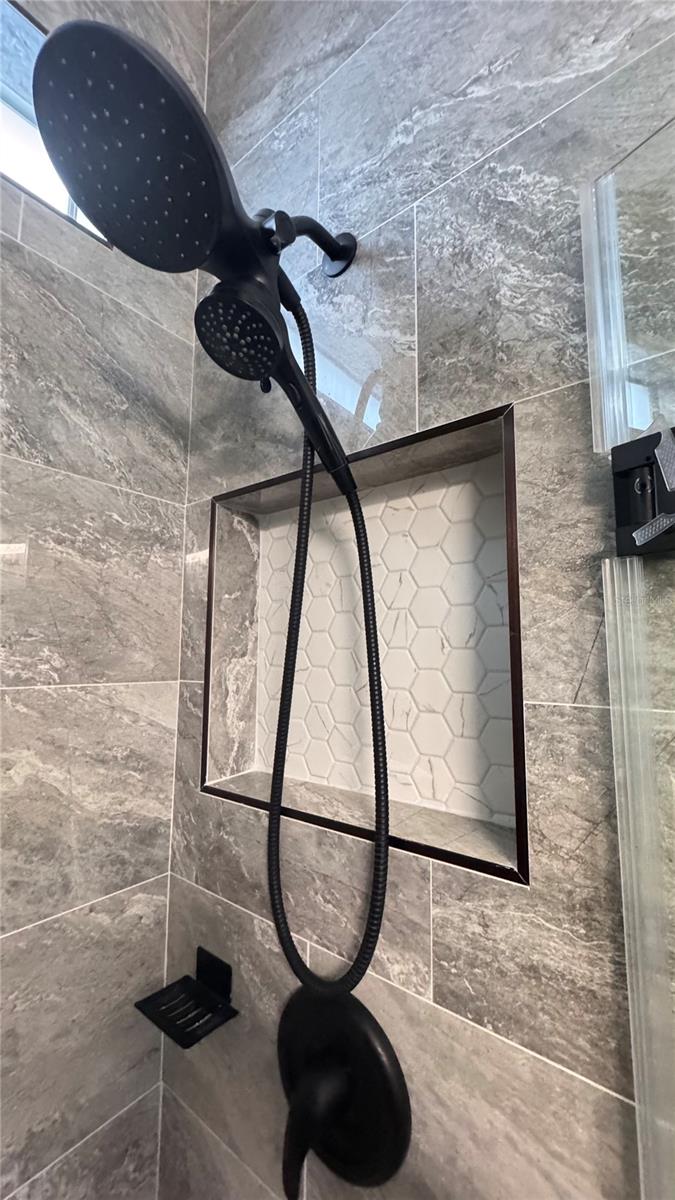 Image 14 of 56 For 4415 Blue Major Drive