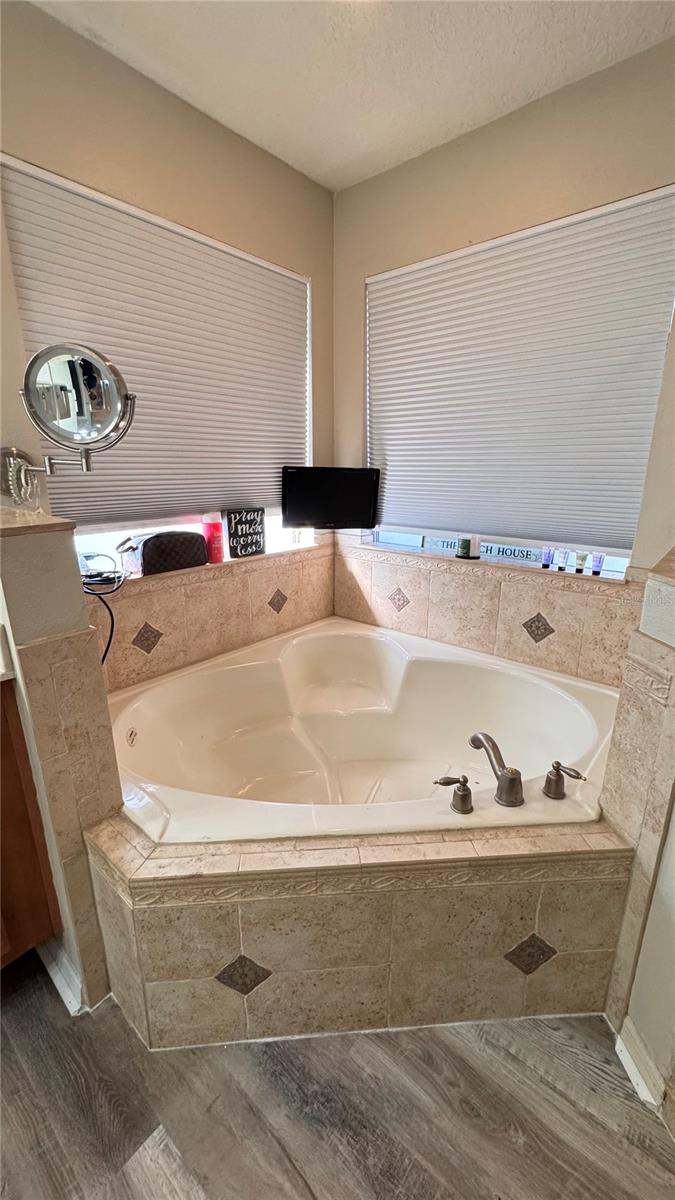 Image 35 of 56 For 4415 Blue Major Drive