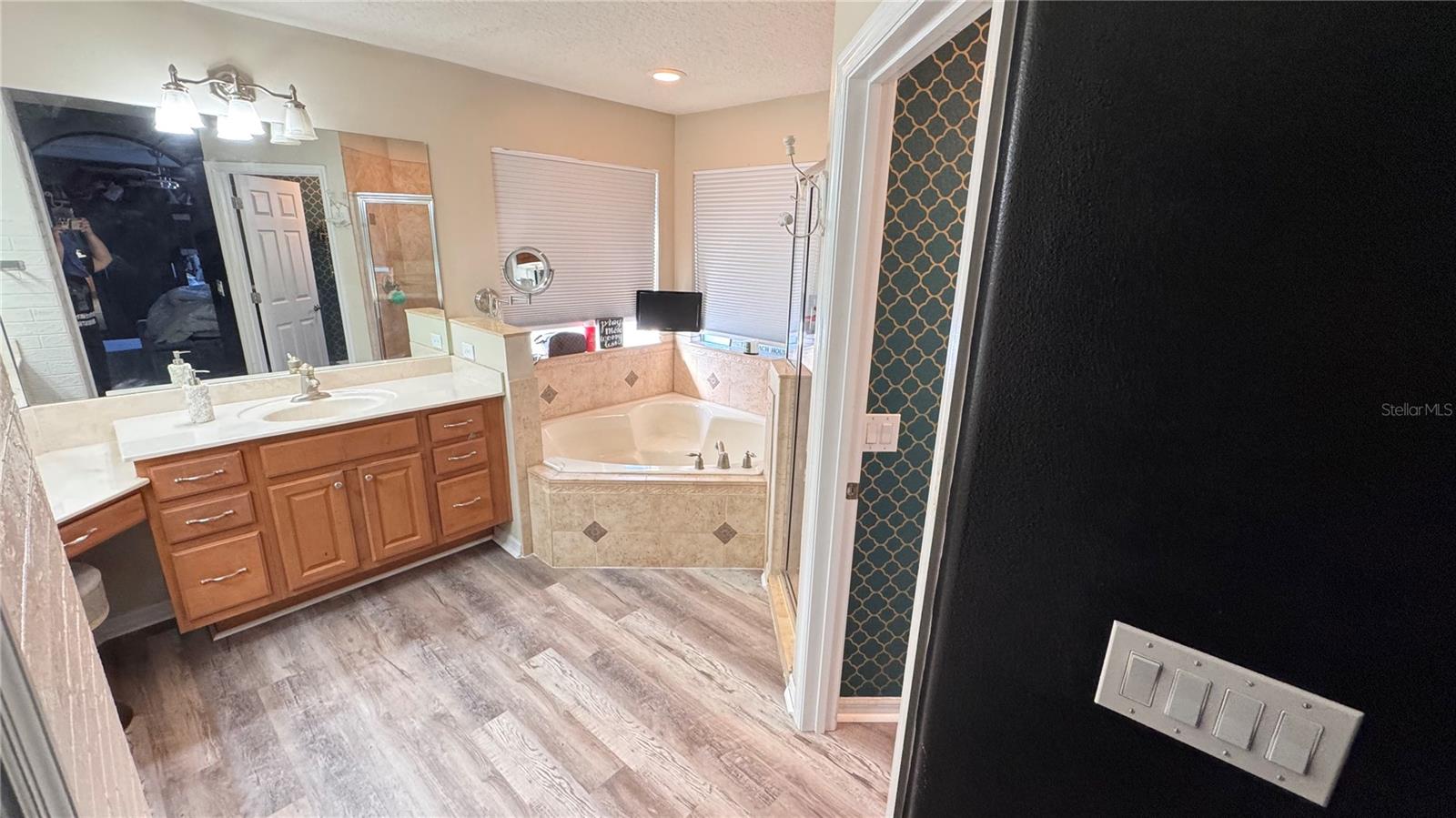 Image 36 of 56 For 4415 Blue Major Drive