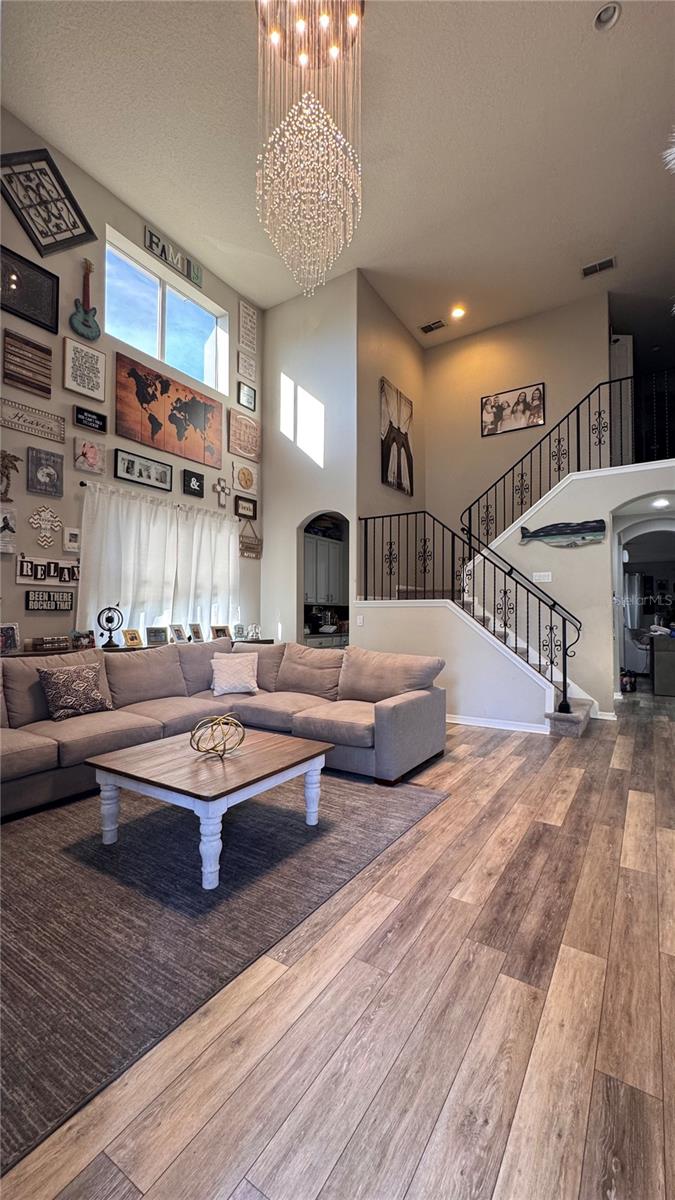 Image 5 of 56 For 4415 Blue Major Drive