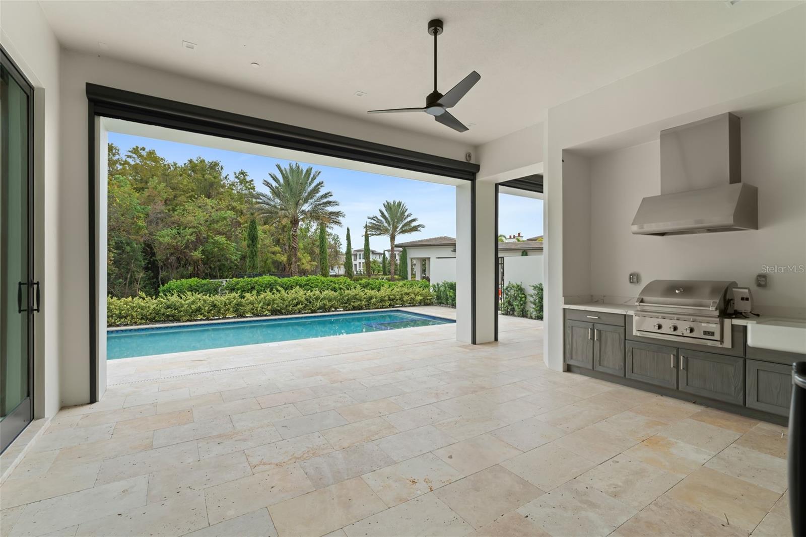 Image 21 of 47 For 4133 Grande Brick Loop 14