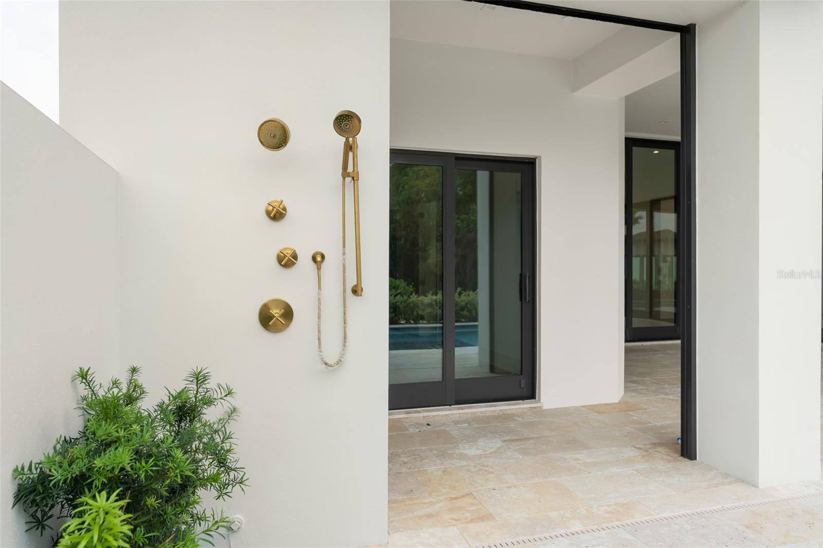 Image 26 of 47 For 4133 Grande Brick Loop 14