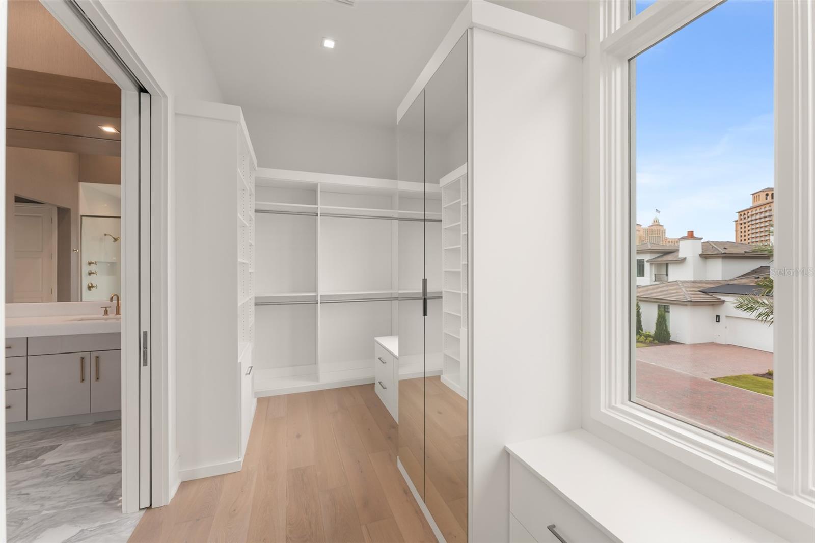 Image 32 of 47 For 4133 Grande Brick Loop 14