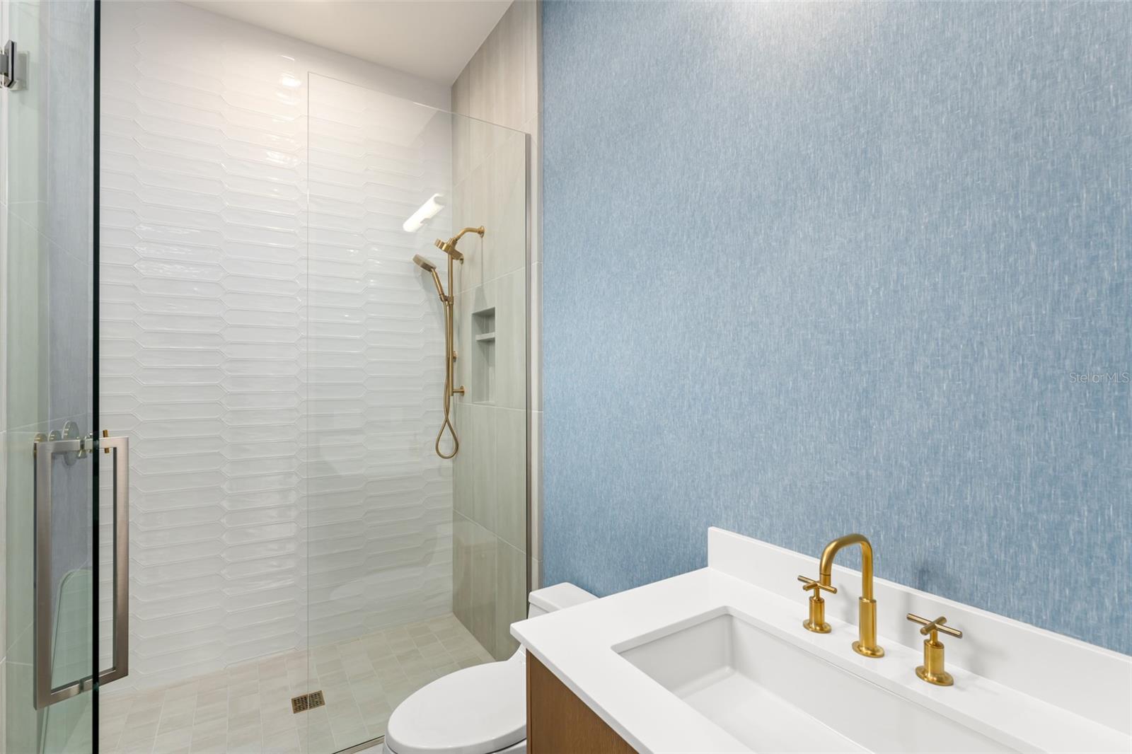 Image 39 of 47 For 4133 Grande Brick Loop 14