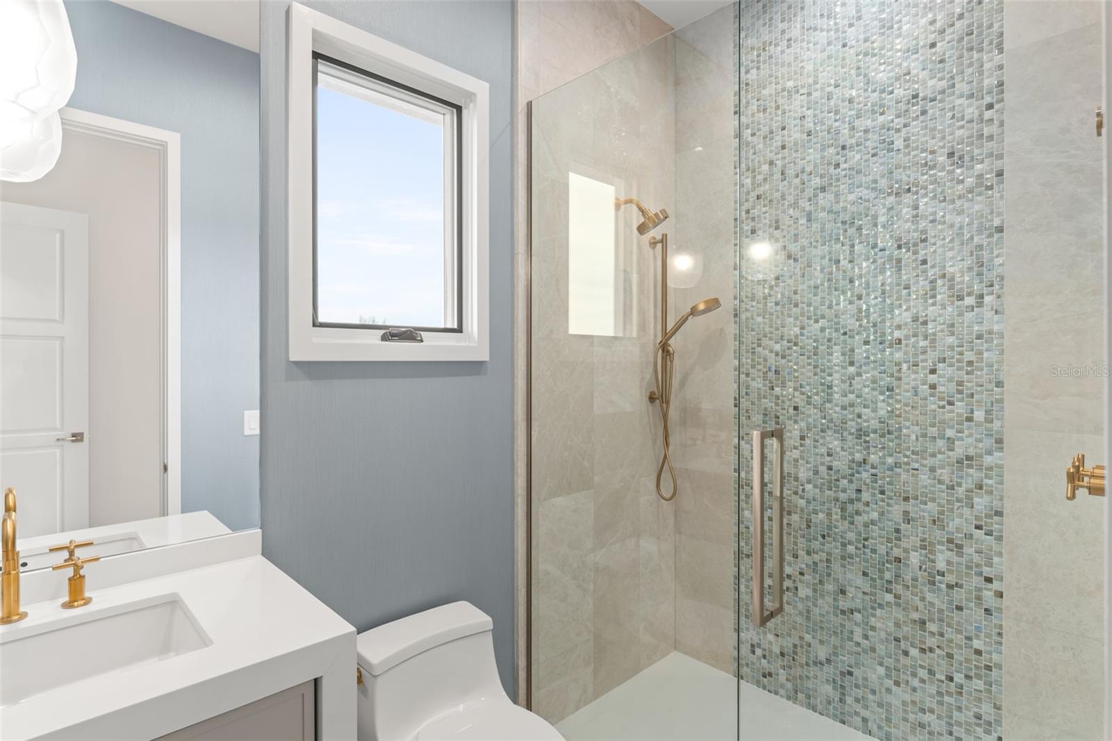 Image 42 of 47 For 4133 Grande Brick Loop 14