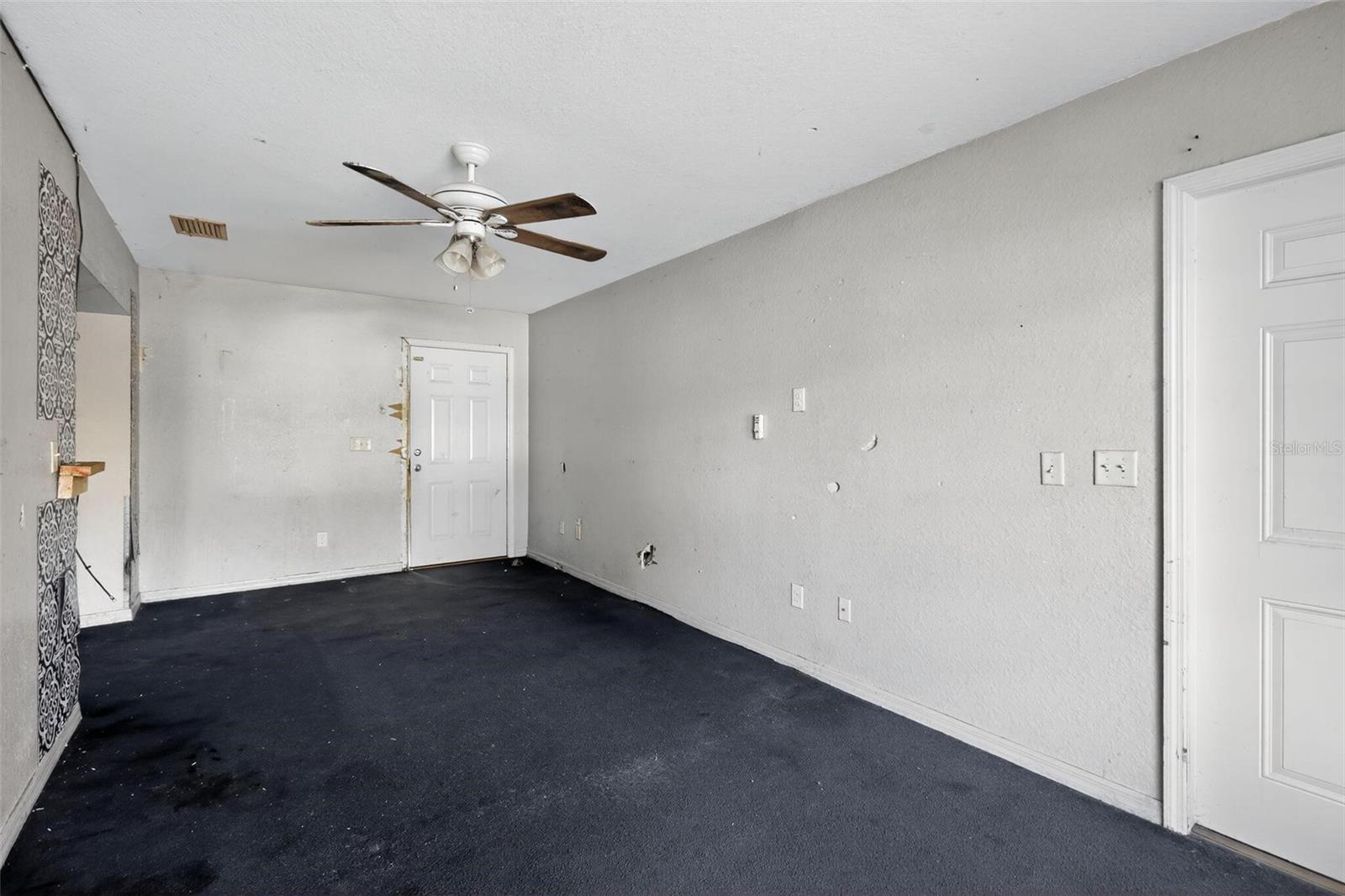 Image 11 of 24 For 1634 Warren Avenue