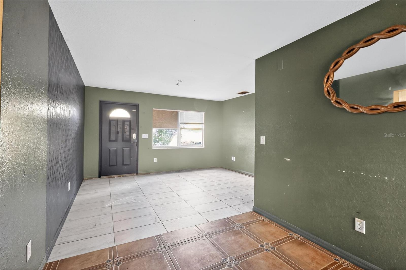 Image 9 of 24 For 1634 Warren Avenue