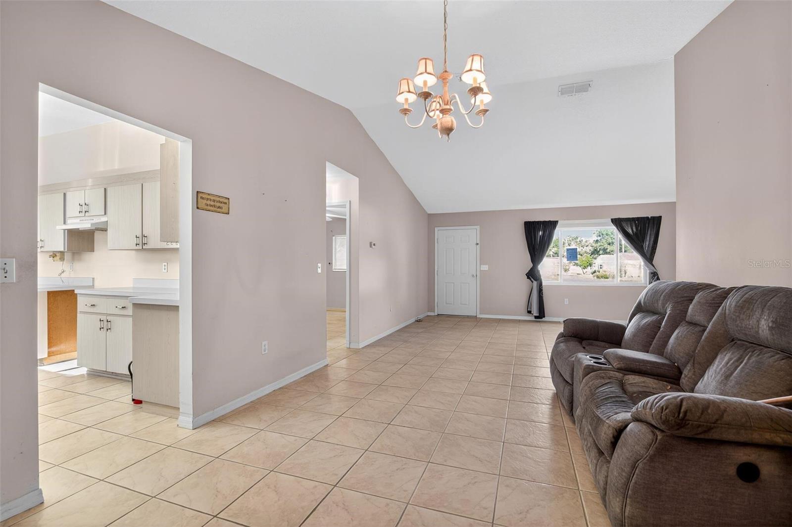 Image 10 of 27 For 13761 115th Circle