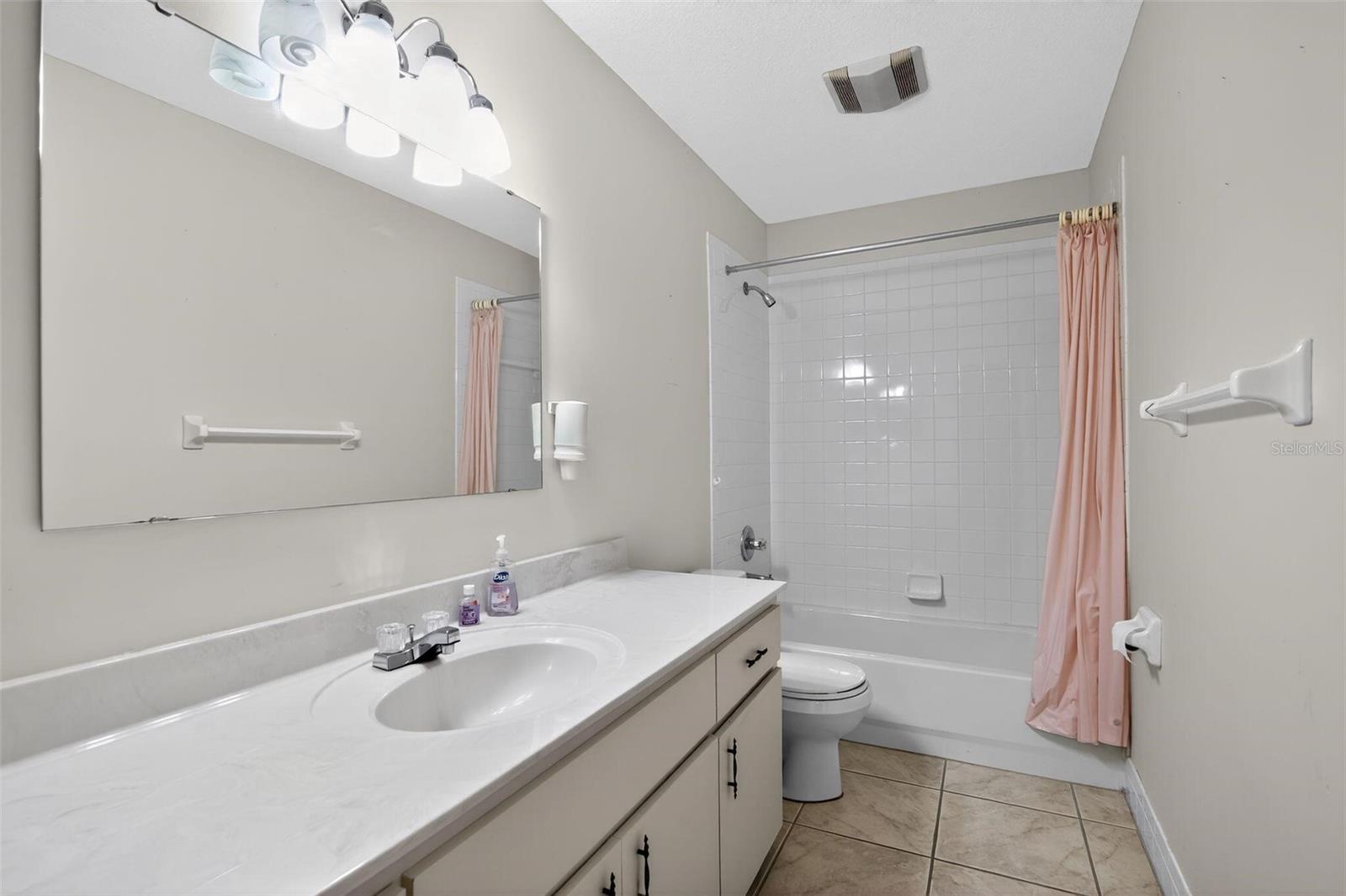 Image 21 of 27 For 13761 115th Circle