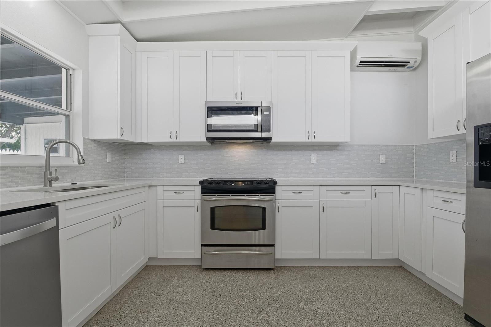 Image 15 of 40 For 316 Country Club Drive