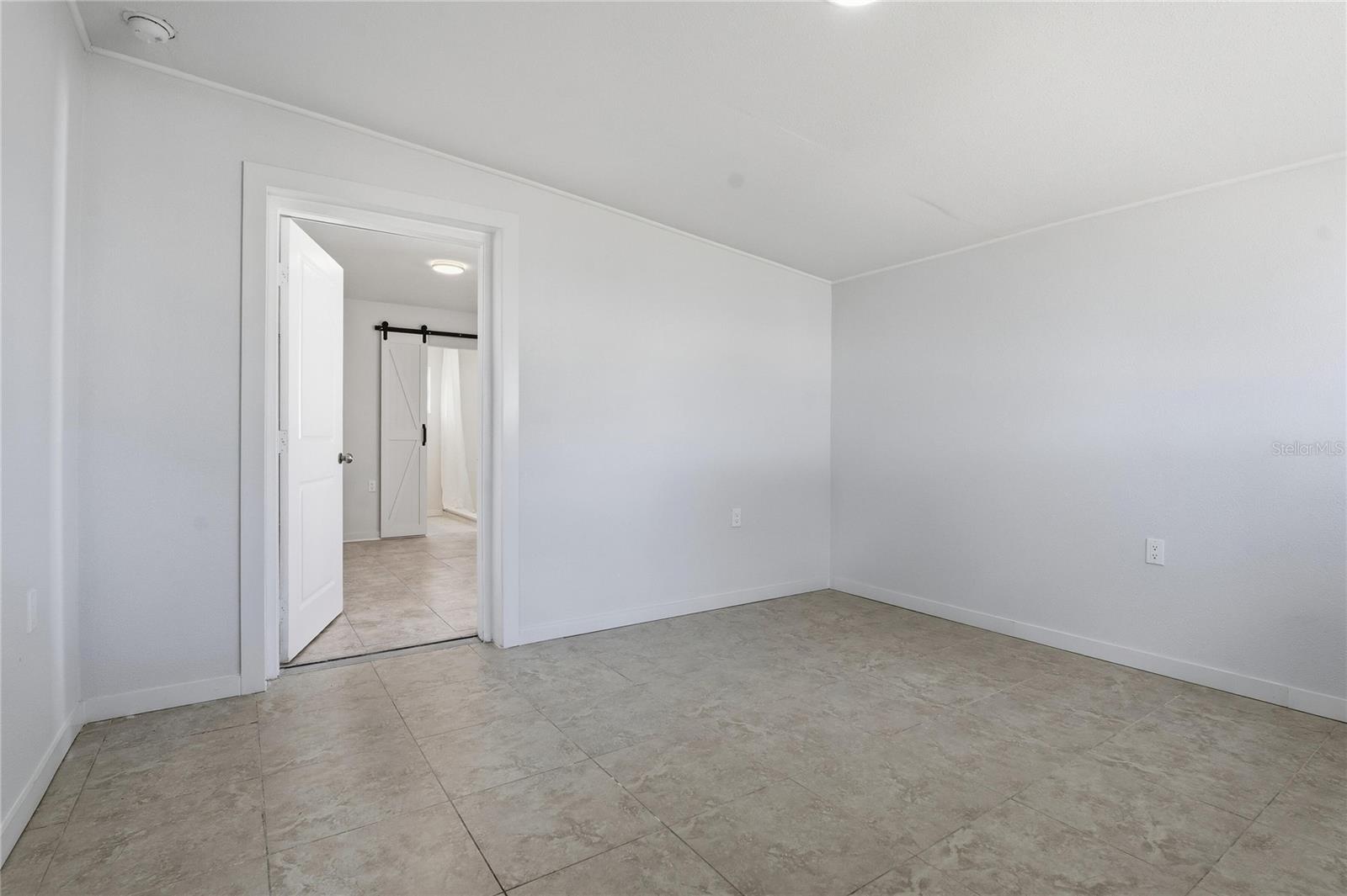 Image 32 of 40 For 316 Country Club Drive