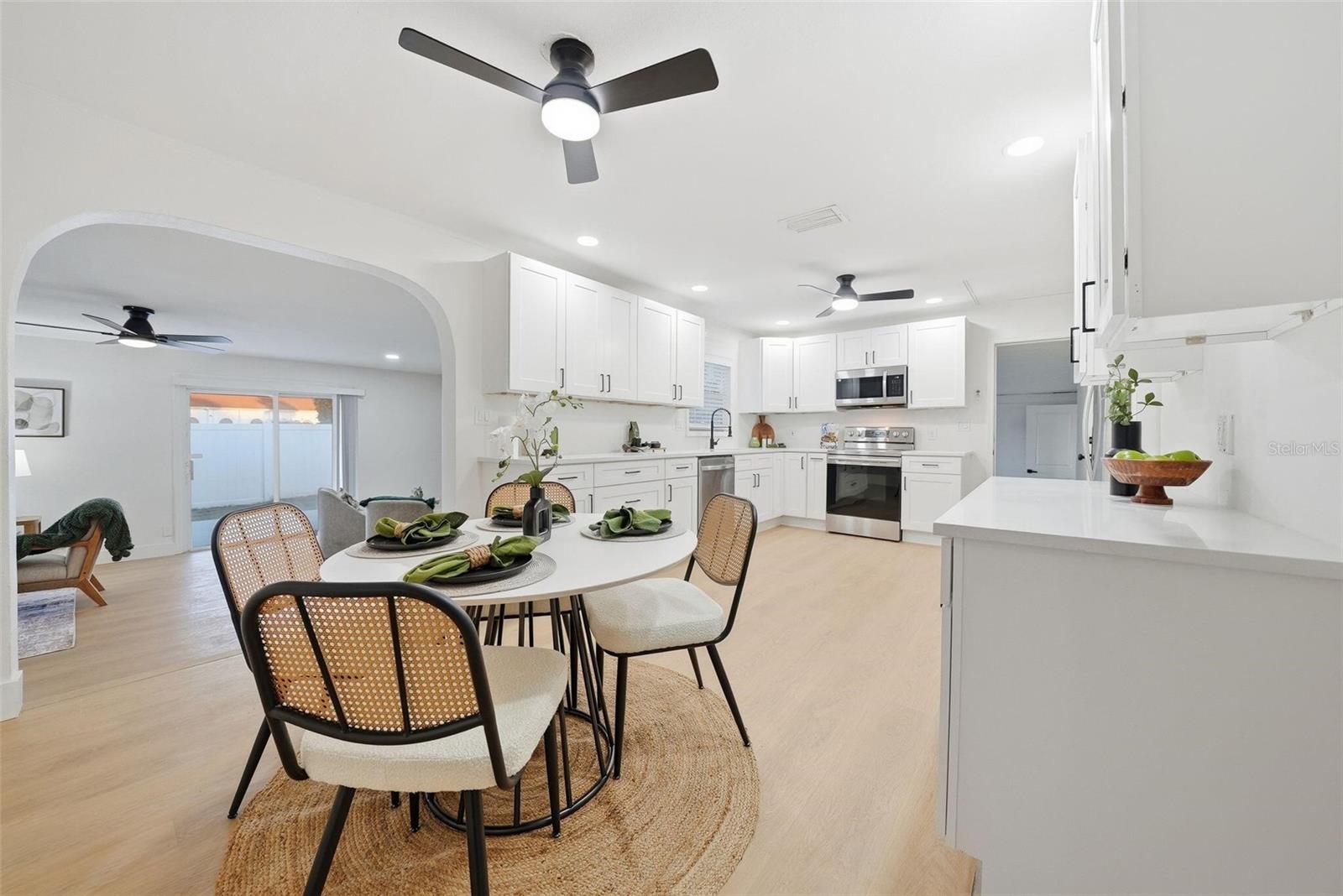 Image 12 of 39 For 4160 58th Avenue N