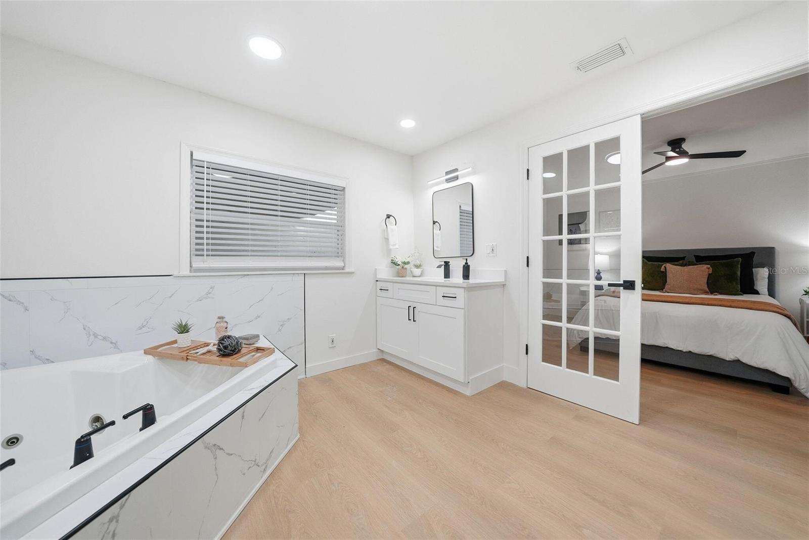 Image 23 of 39 For 4160 58th Avenue N