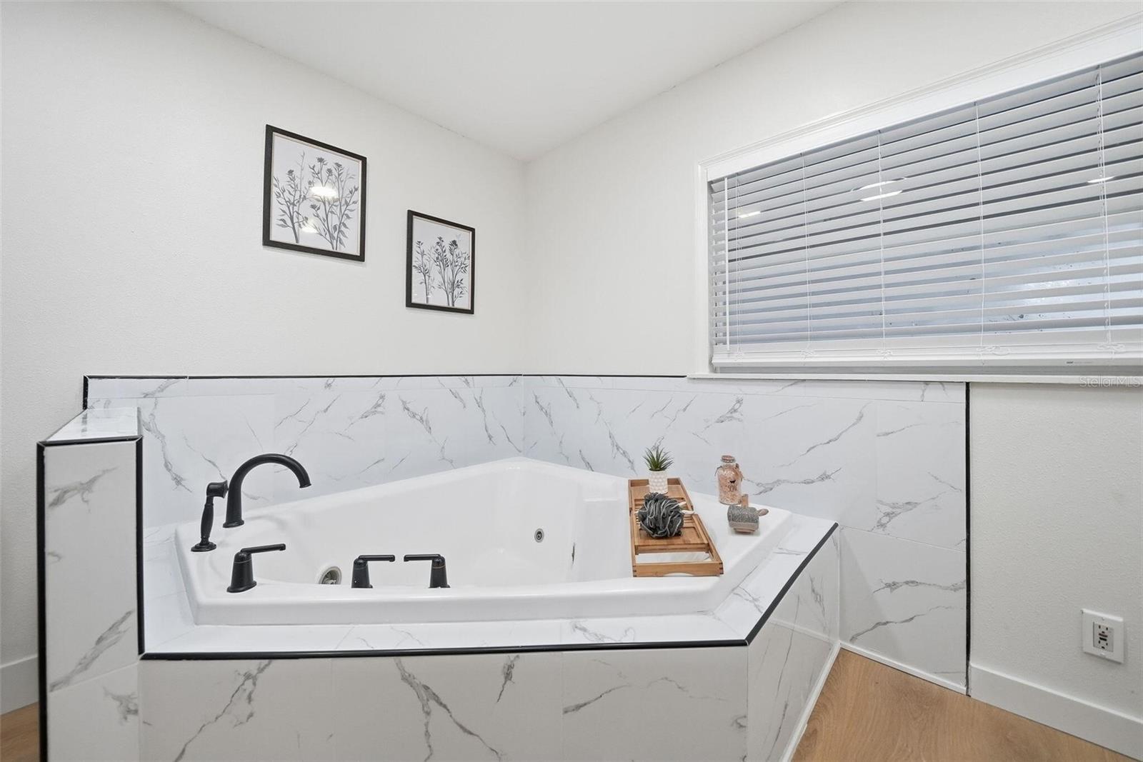 Image 24 of 39 For 4160 58th Avenue N