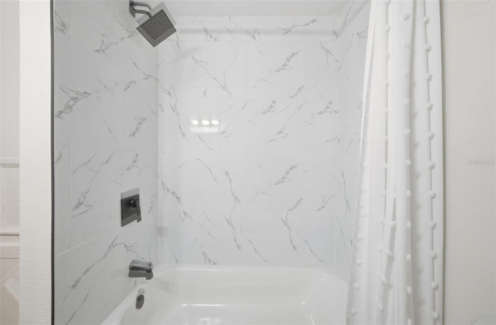 Image 27 of 39 For 4160 58th Avenue N