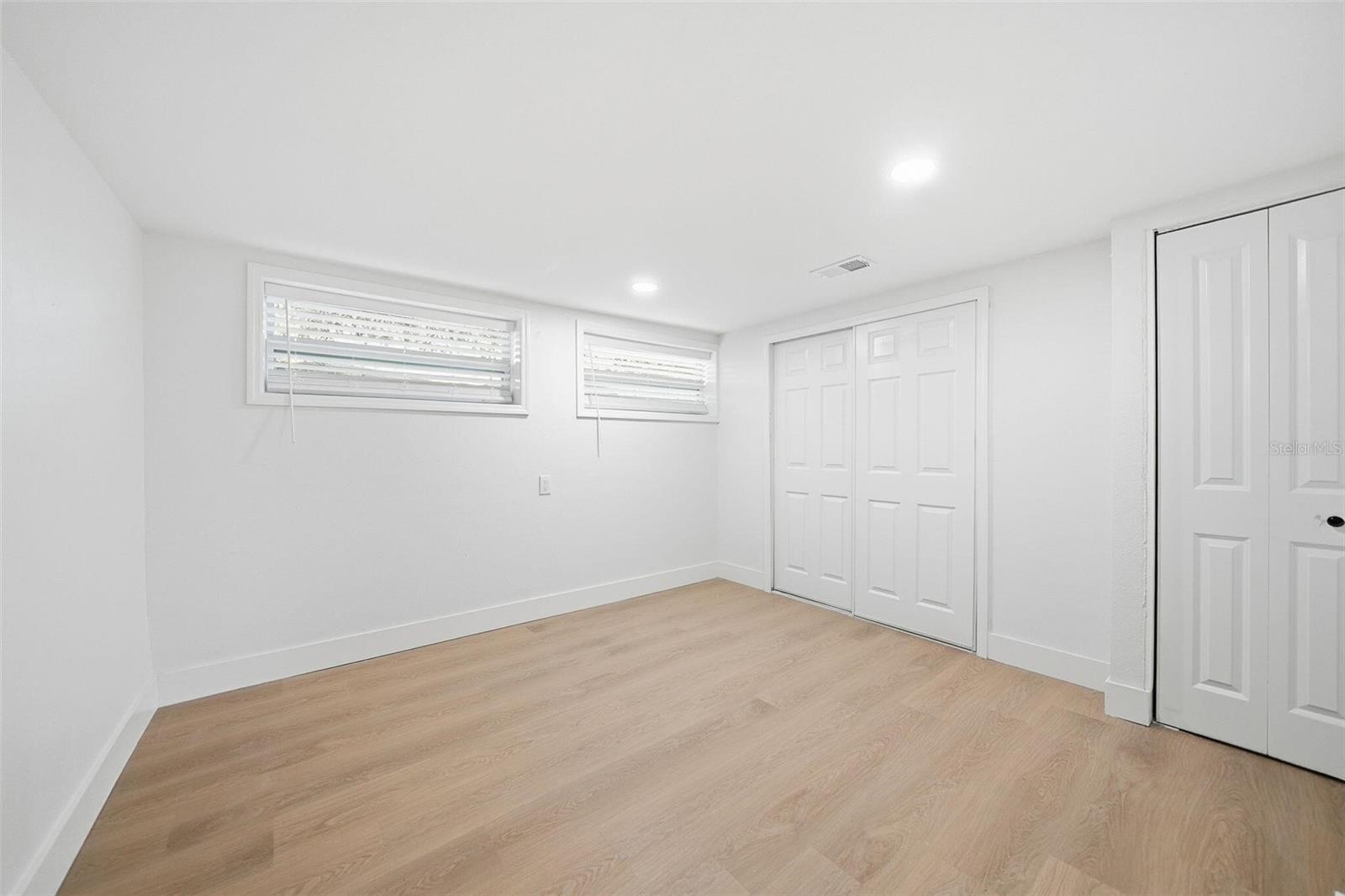 Image 29 of 39 For 4160 58th Avenue N