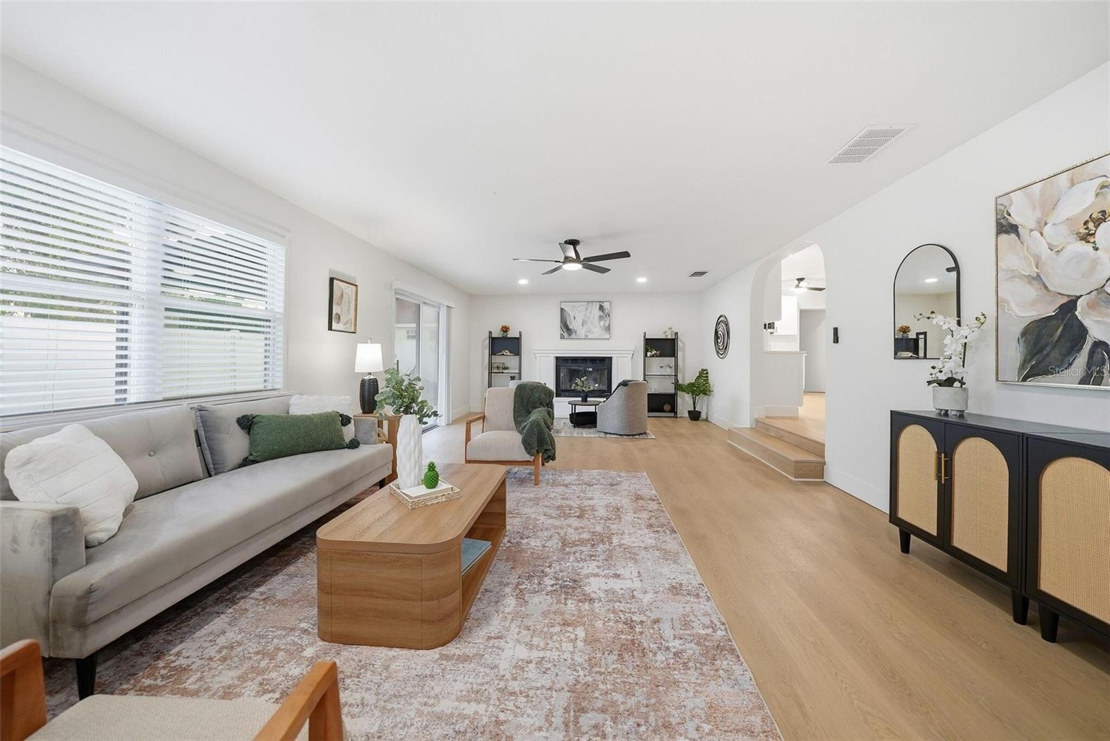 Image 5 of 39 For 4160 58th Avenue N