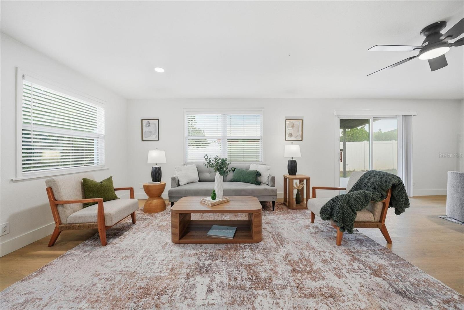 Image 7 of 39 For 4160 58th Avenue N