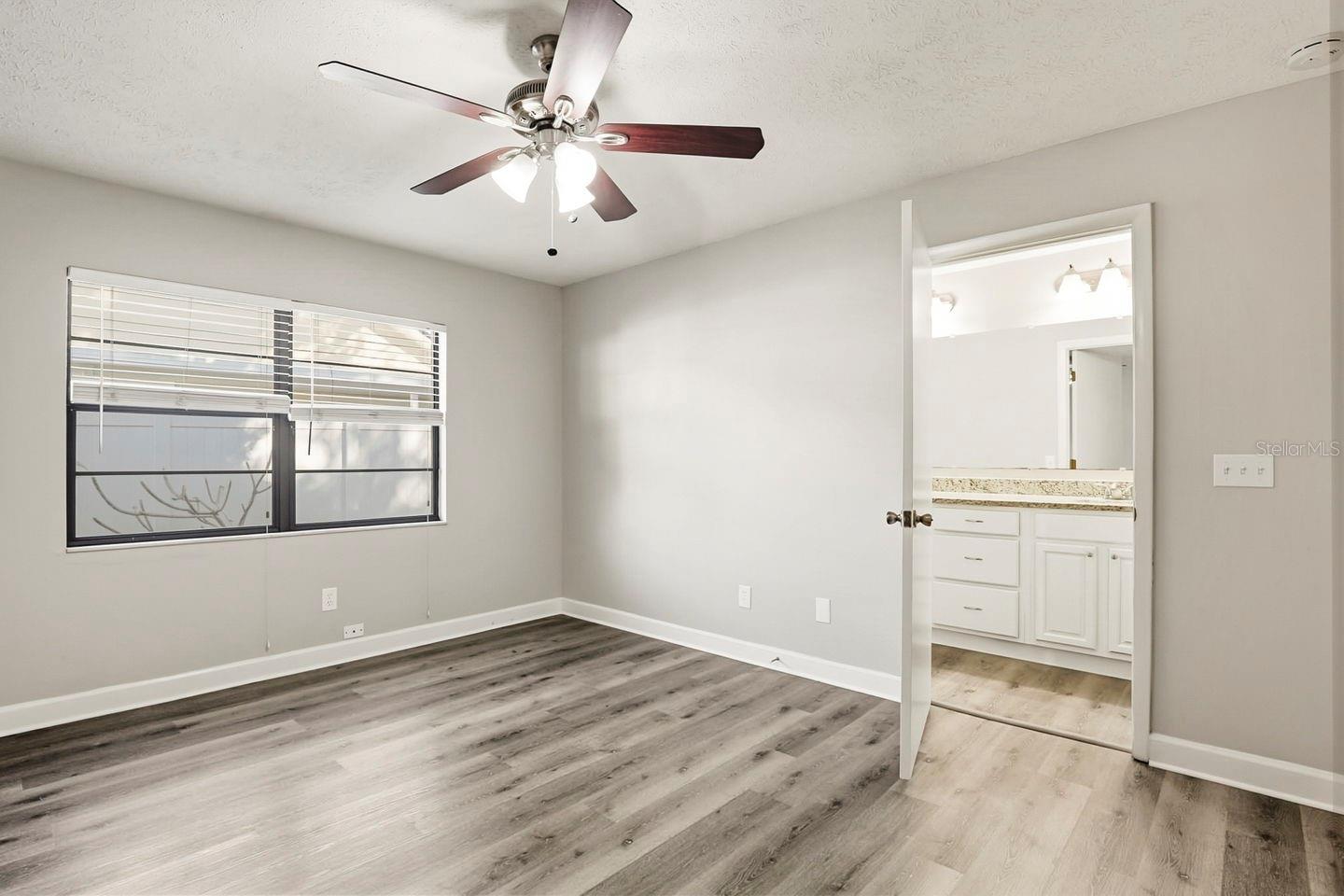 Image 24 of 42 For 15009 Naples Place