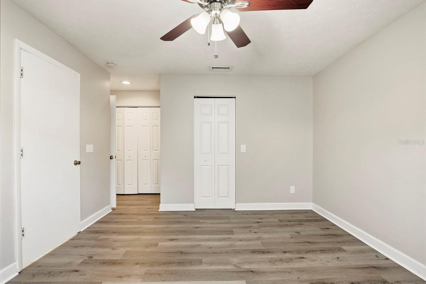 Image 26 of 42 For 15009 Naples Place