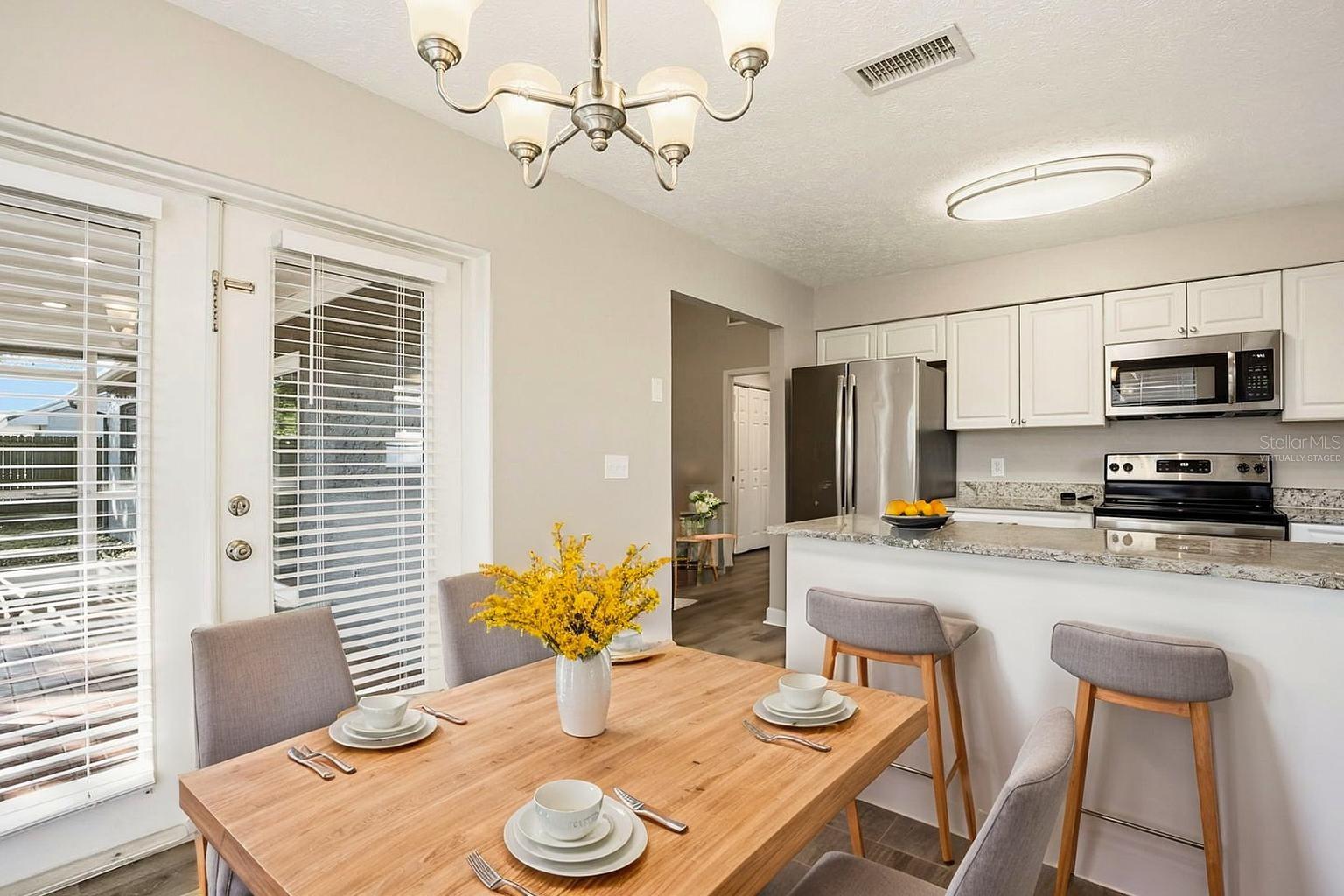 Image 5 of 42 For 15009 Naples Place