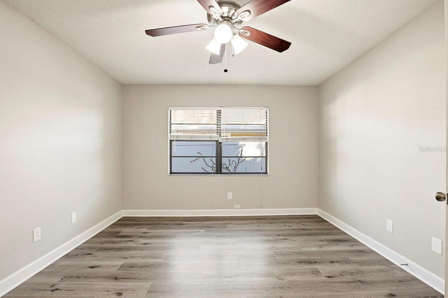 Image 8 of 42 For 15009 Naples Place