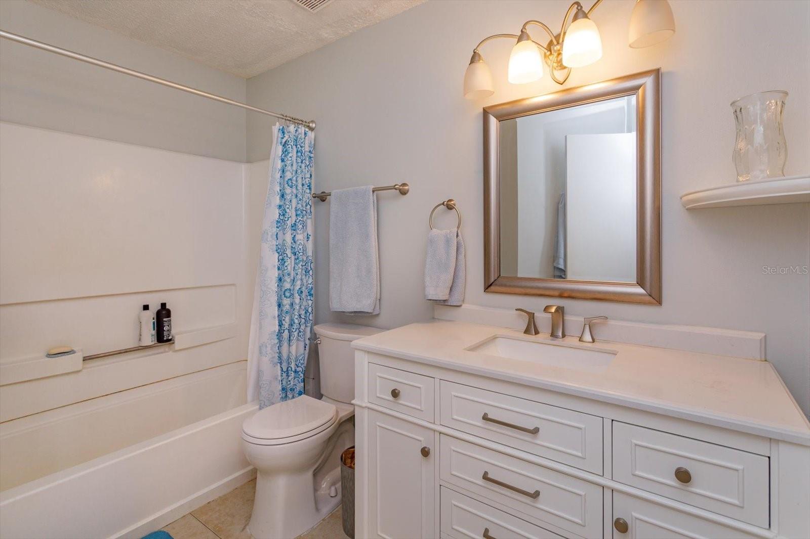 Image 15 of 27 For 2577 Grassy Point Drive 107