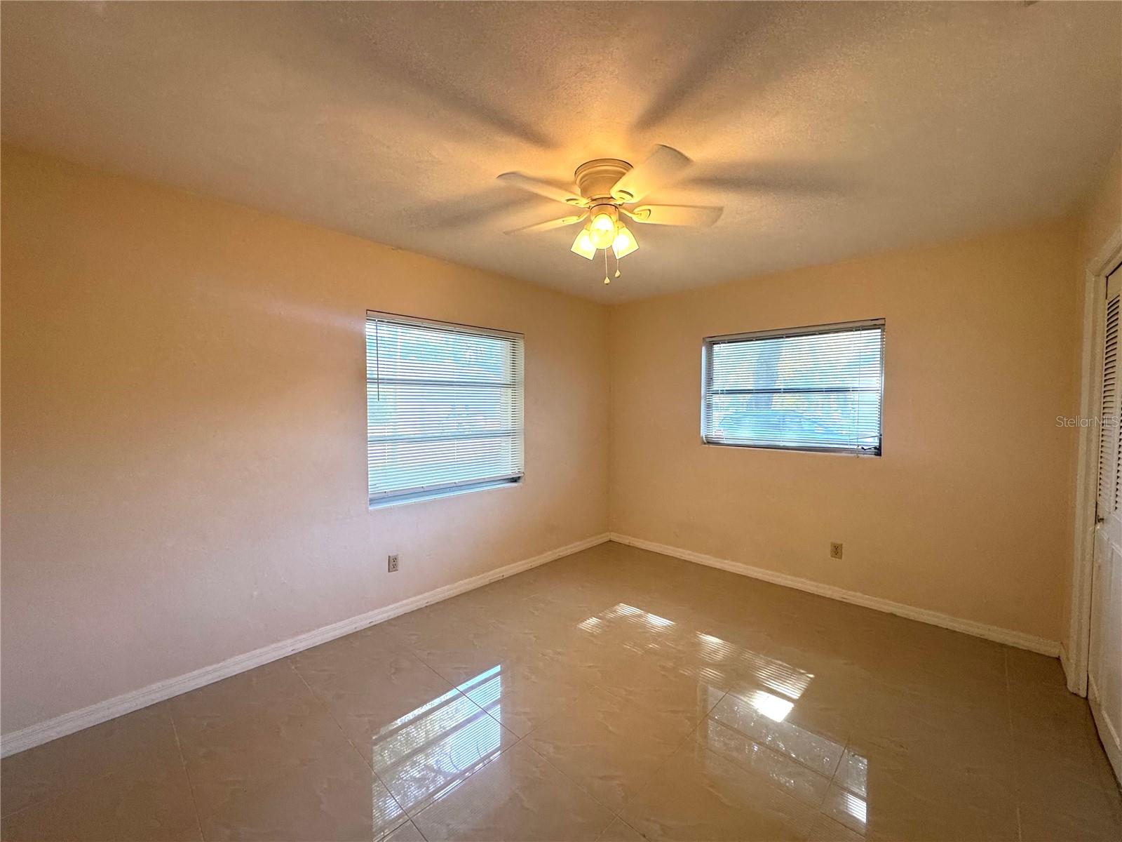 Image 23 of 28 For 612 Martin Avenue