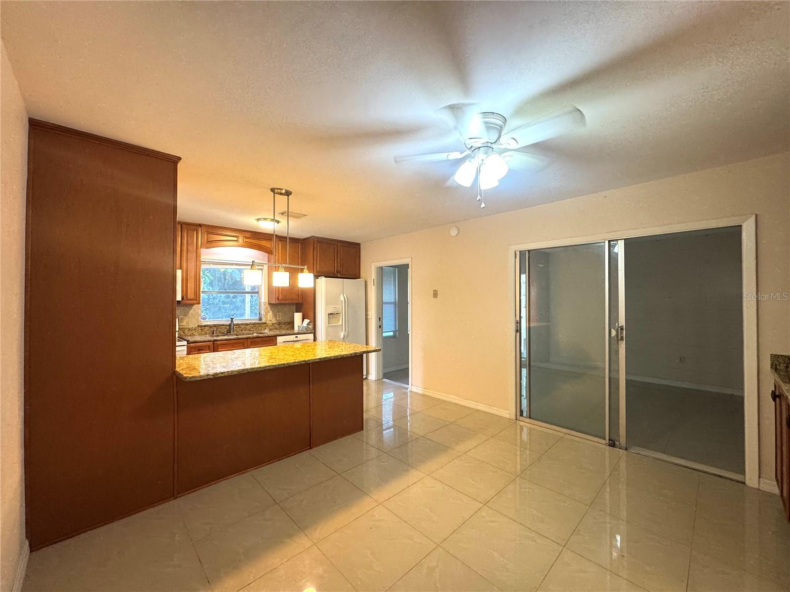 Image 4 of 28 For 612 Martin Avenue