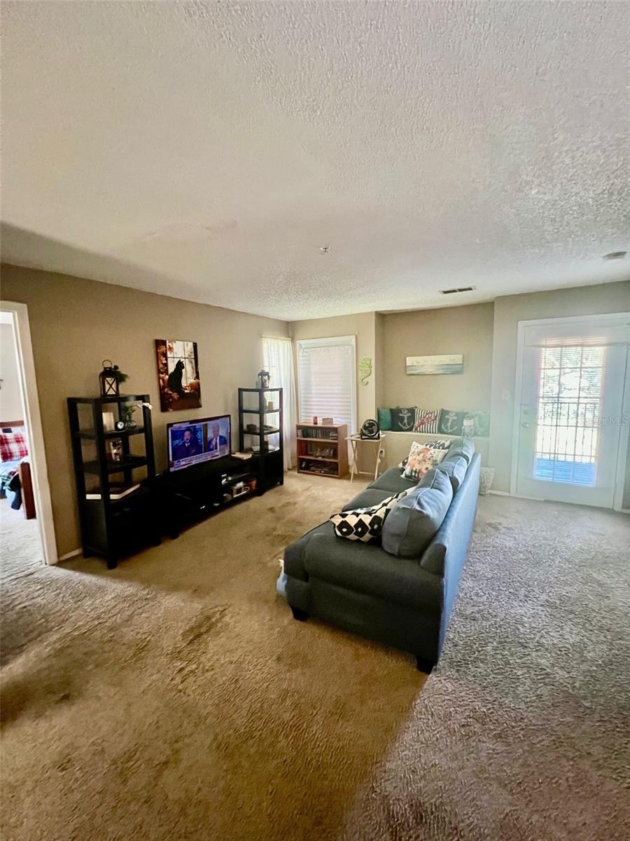 Image 7 of 13 For 224 Afton Square 202