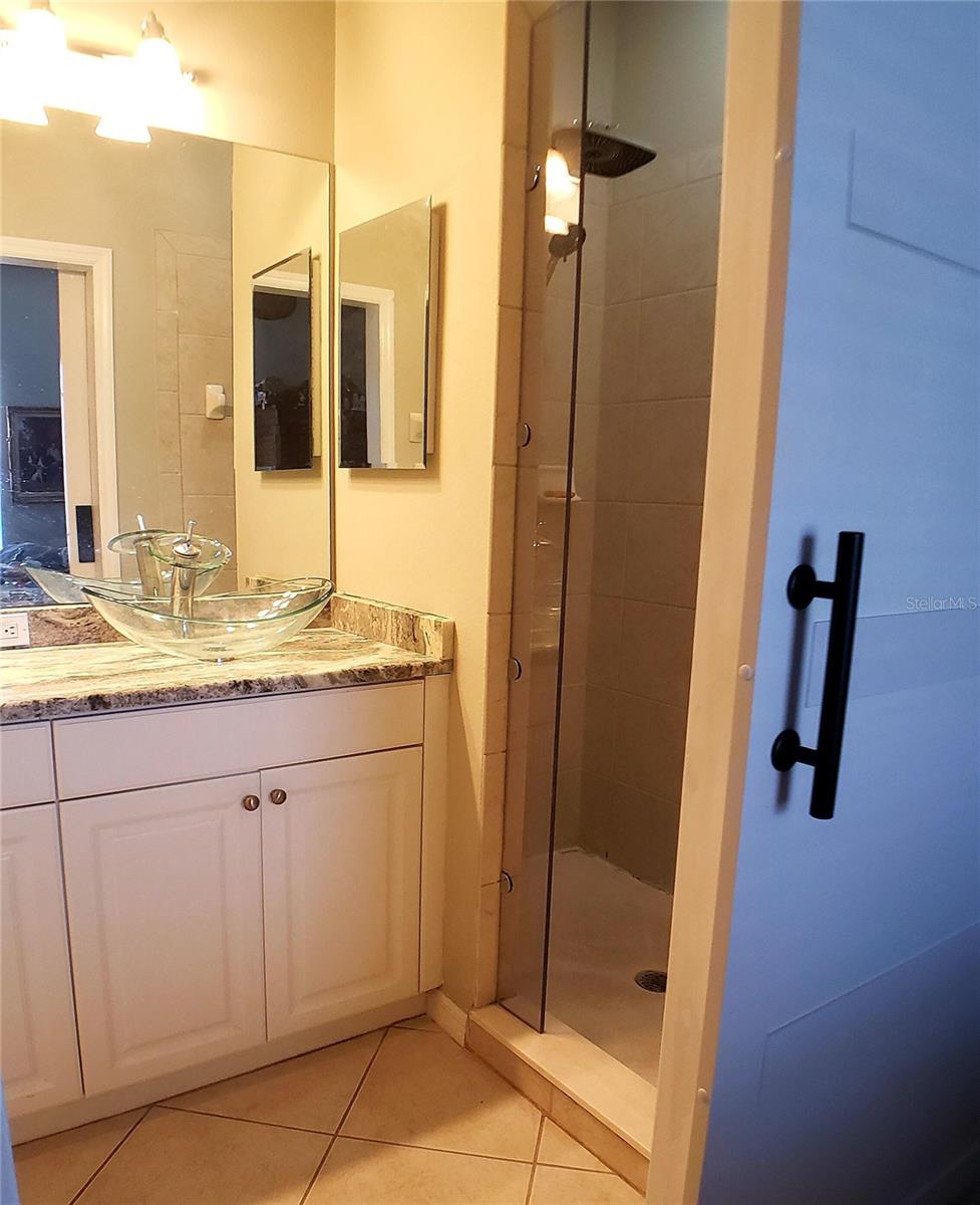 Image 33 of 51 For 5662 Whitehead Street