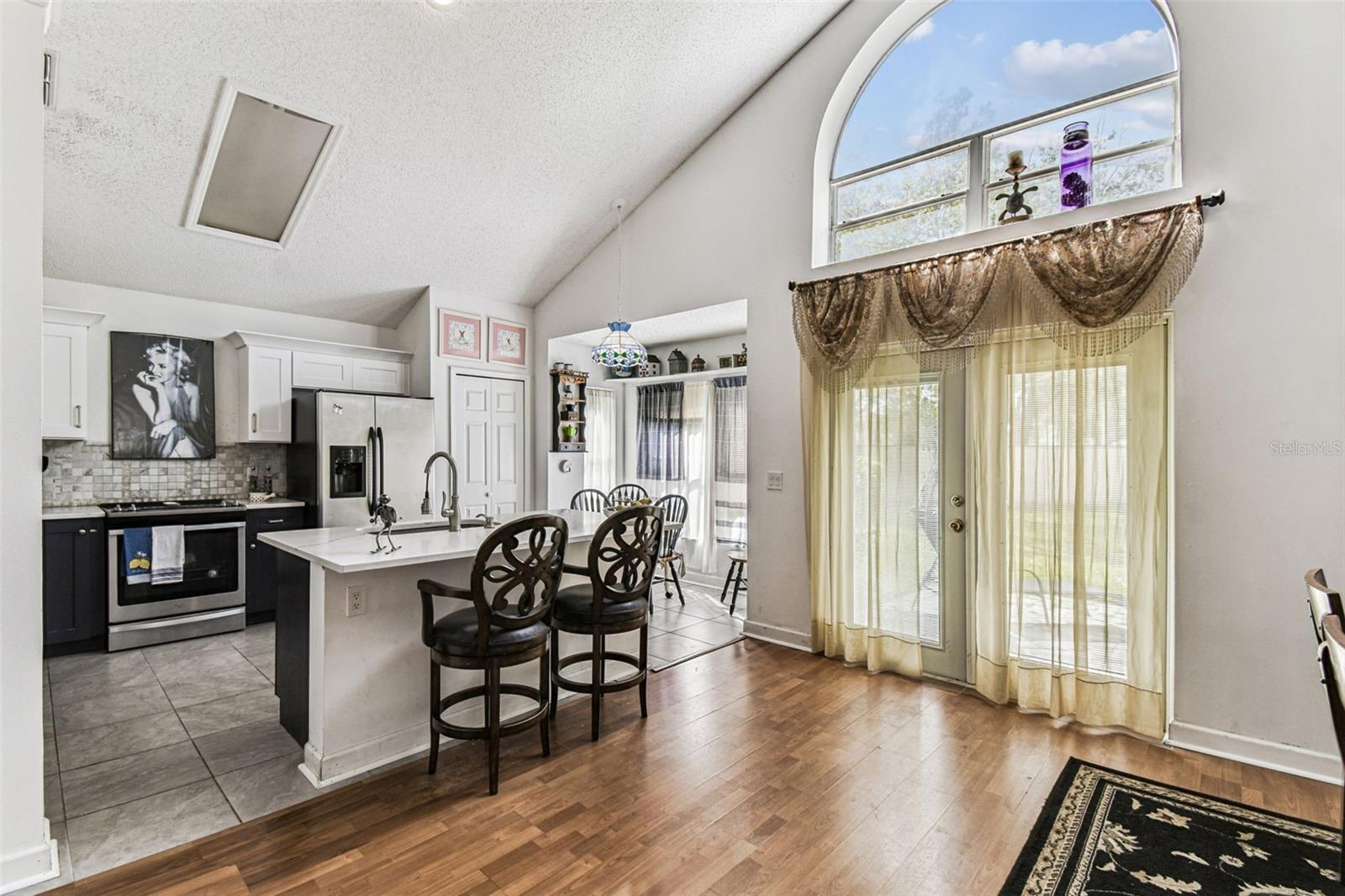 Image 10 of 72 For 13200 Mallard Cove Boulevard