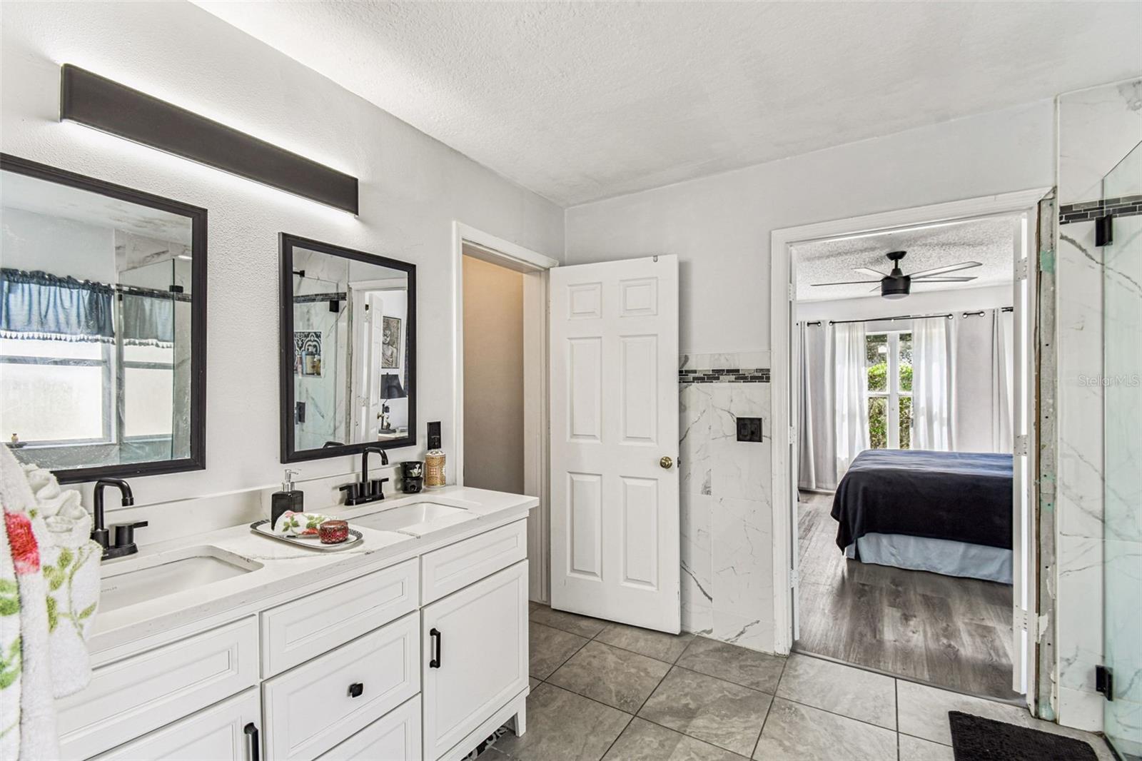 Image 27 of 72 For 13200 Mallard Cove Boulevard