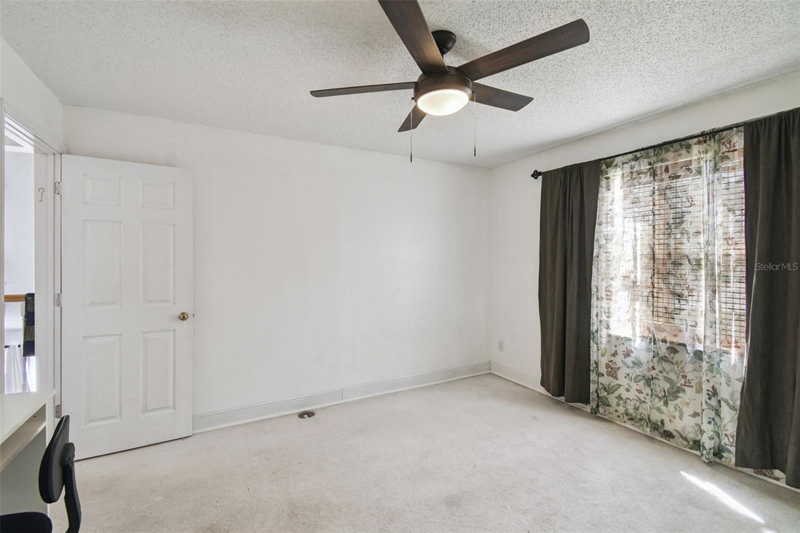 Image 33 of 72 For 13200 Mallard Cove Boulevard