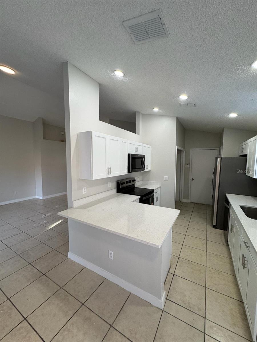 Image 5 of 10 For 611 Cypress Tree Court