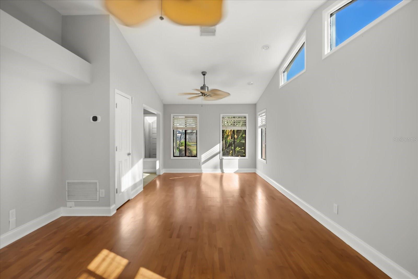 Image 19 of 53 For 366 Wekiva Cove Road