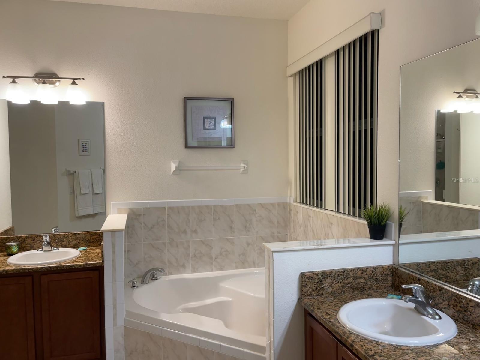 Image 20 of 63 For 1010 Tourmaline Drive