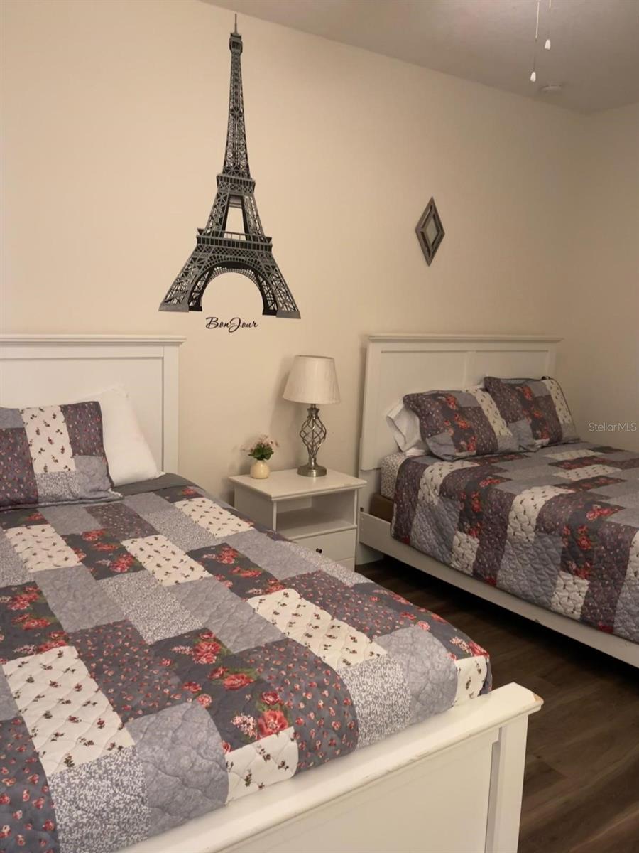 Image 22 of 63 For 1010 Tourmaline Drive