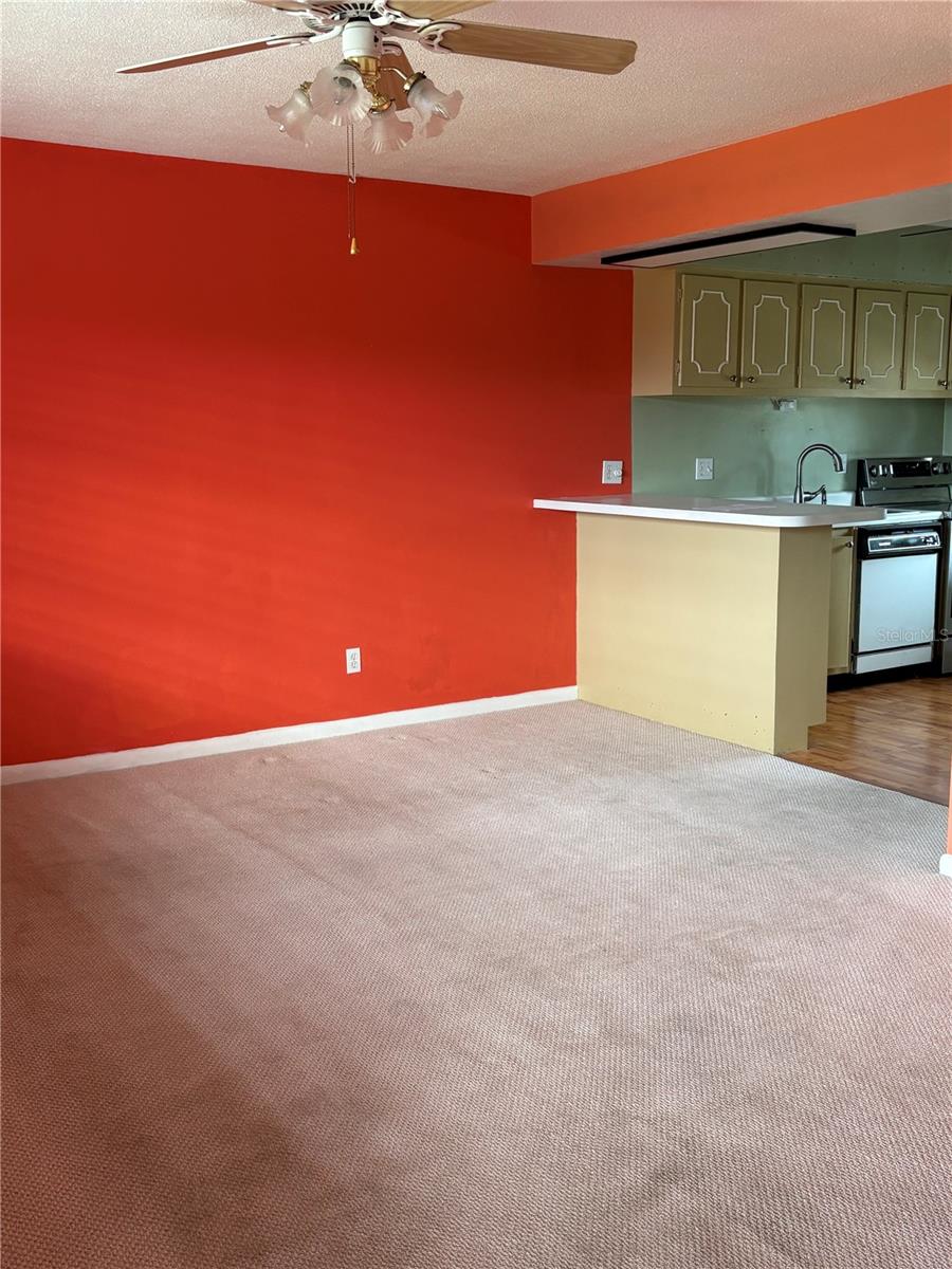 Image 3 of 4 For 5505 Hernandes Drive 216