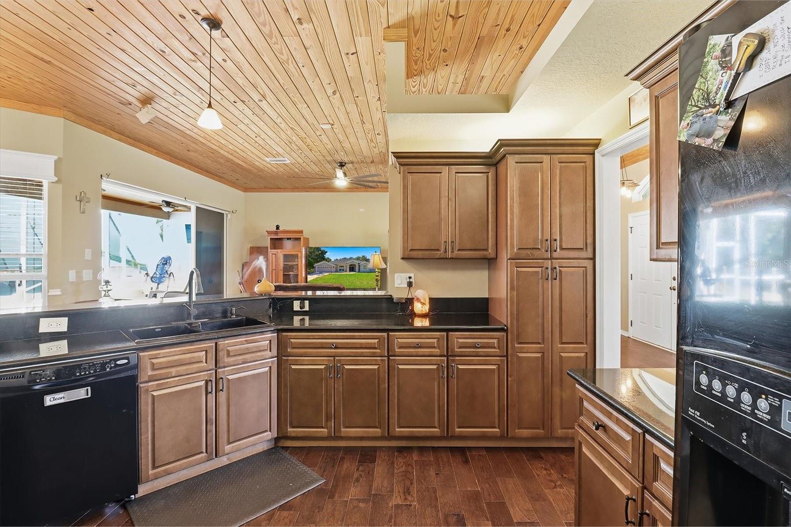 Image 13 of 45 For 3030 Bay Berry Point