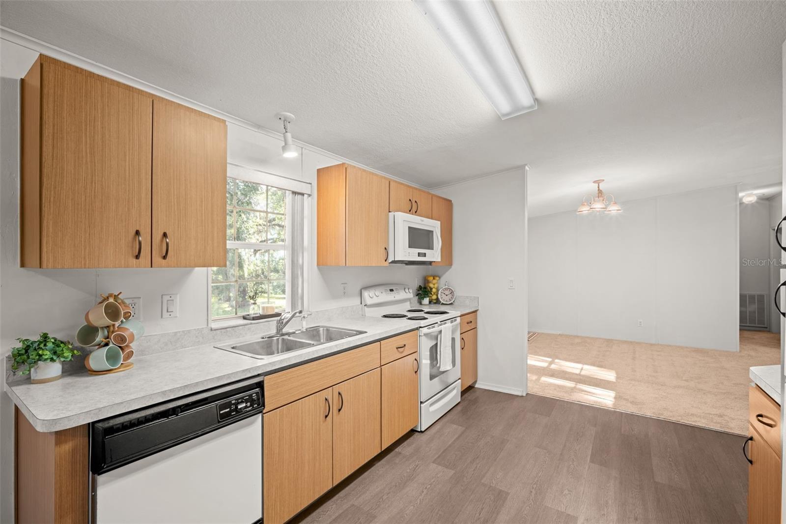 Image 18 of 80 For 2878 Us 301  