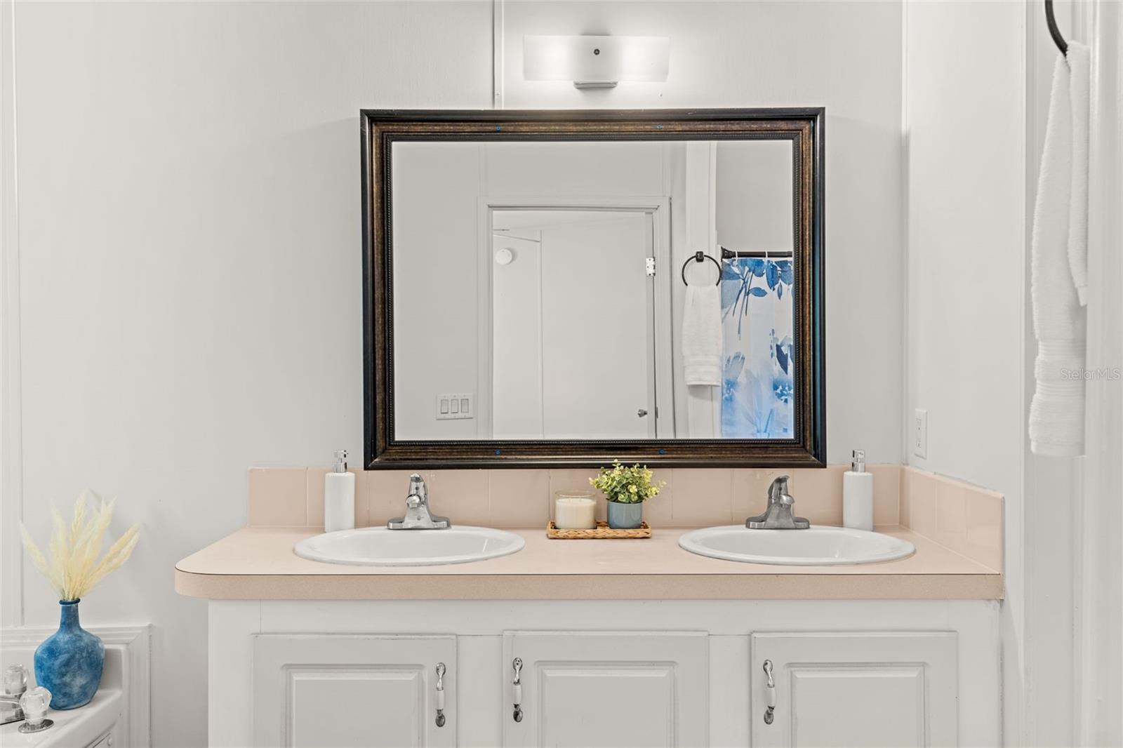 Image 33 of 80 For 2878 Us 301  