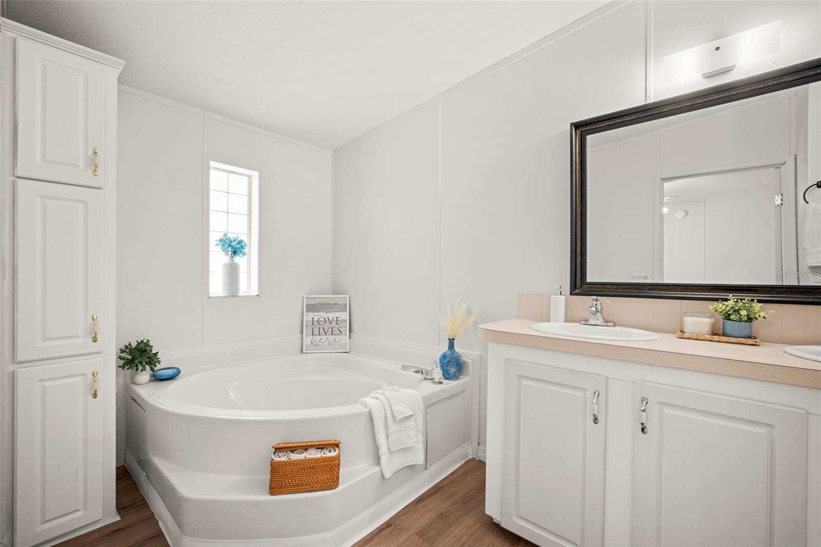 Image 34 of 80 For 2878 Us 301  