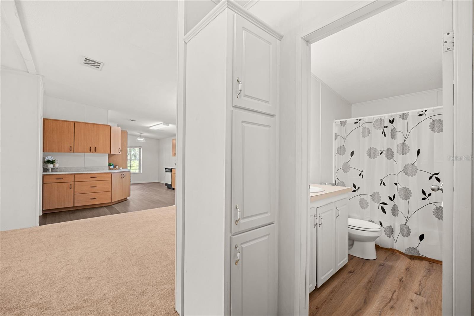 Image 36 of 80 For 2878 Us 301  