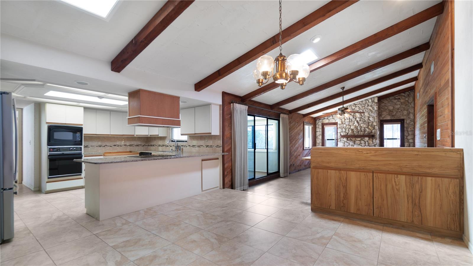 Image 14 of 50 For 965 Pelican Bay Drive