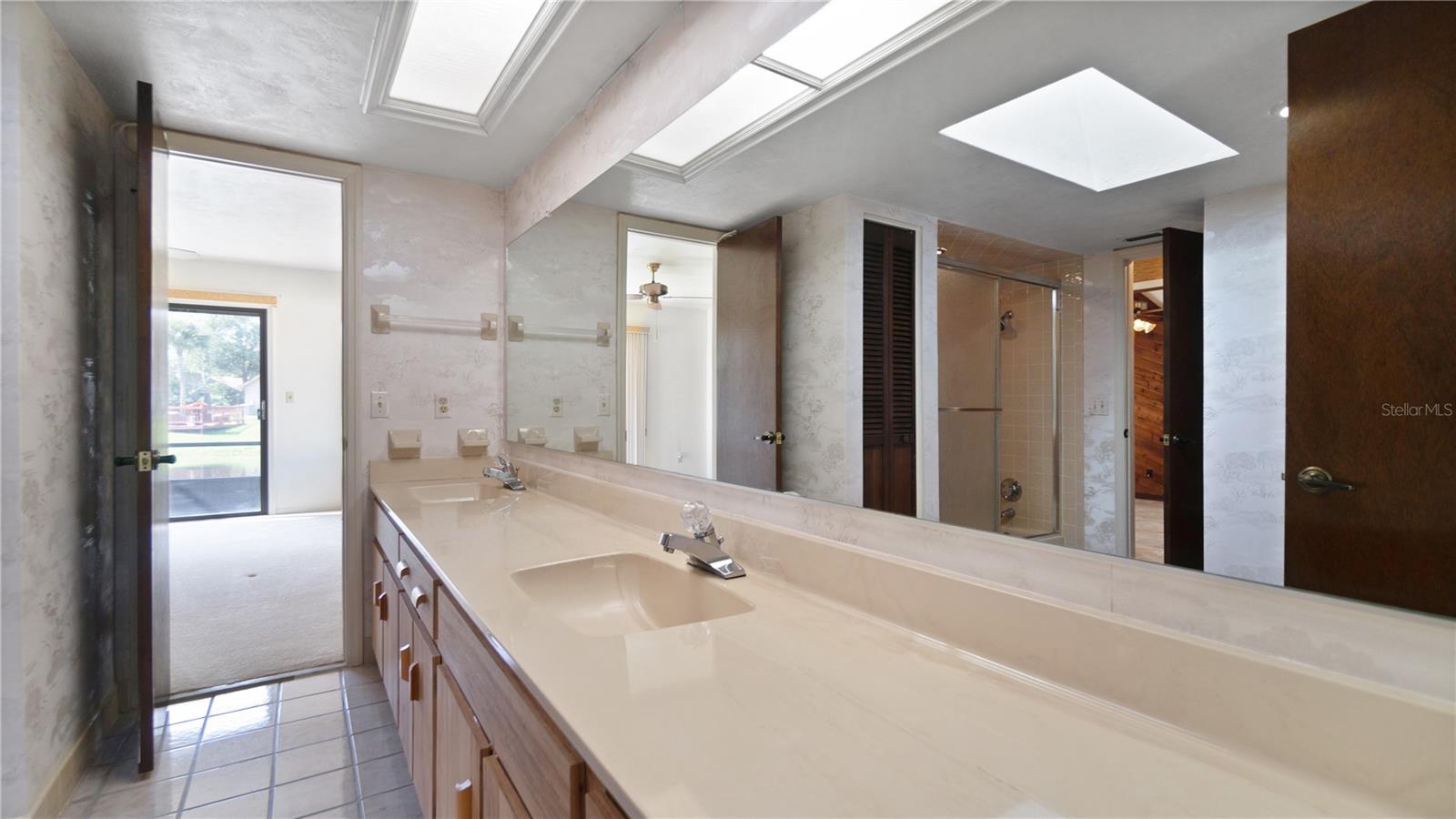 Image 31 of 50 For 965 Pelican Bay Drive