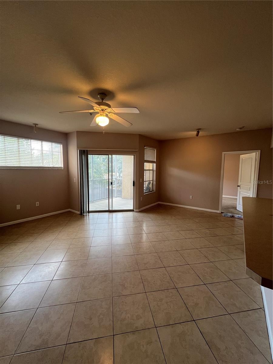 Image 6 of 22 For 5125 Palm Springs Boulevard 13203