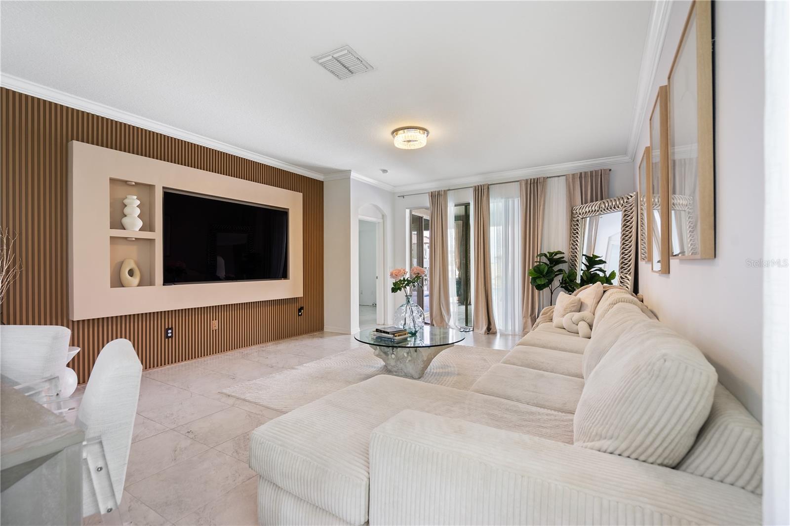 Image 14 of 61 For 11047 Sage Canyon Drive